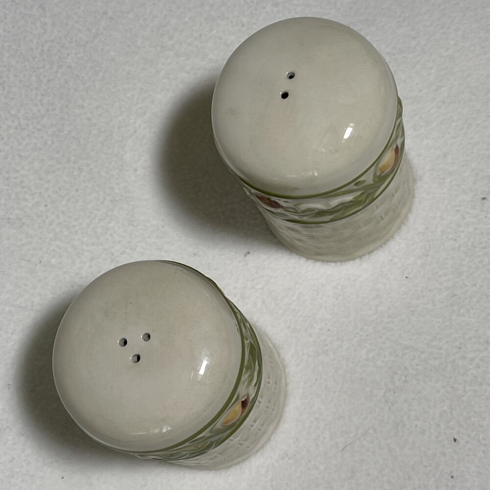 Fall Autumn Harvest Thanksgiving Ceramic Salt & Pepper Shakers - Picture 2 of 6